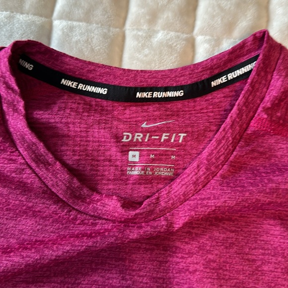 Nike Running Shirts - Picture 3 of 4
